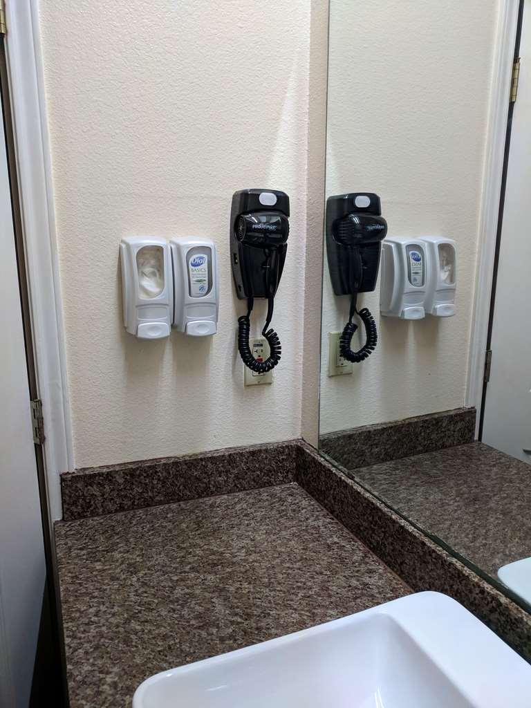 Americas Best Value Inn - Brownsville Extérieur photo