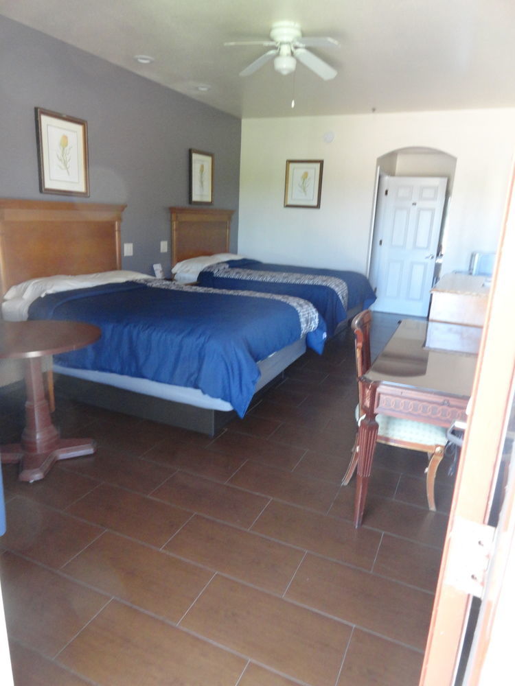 Americas Best Value Inn - Brownsville Extérieur photo
