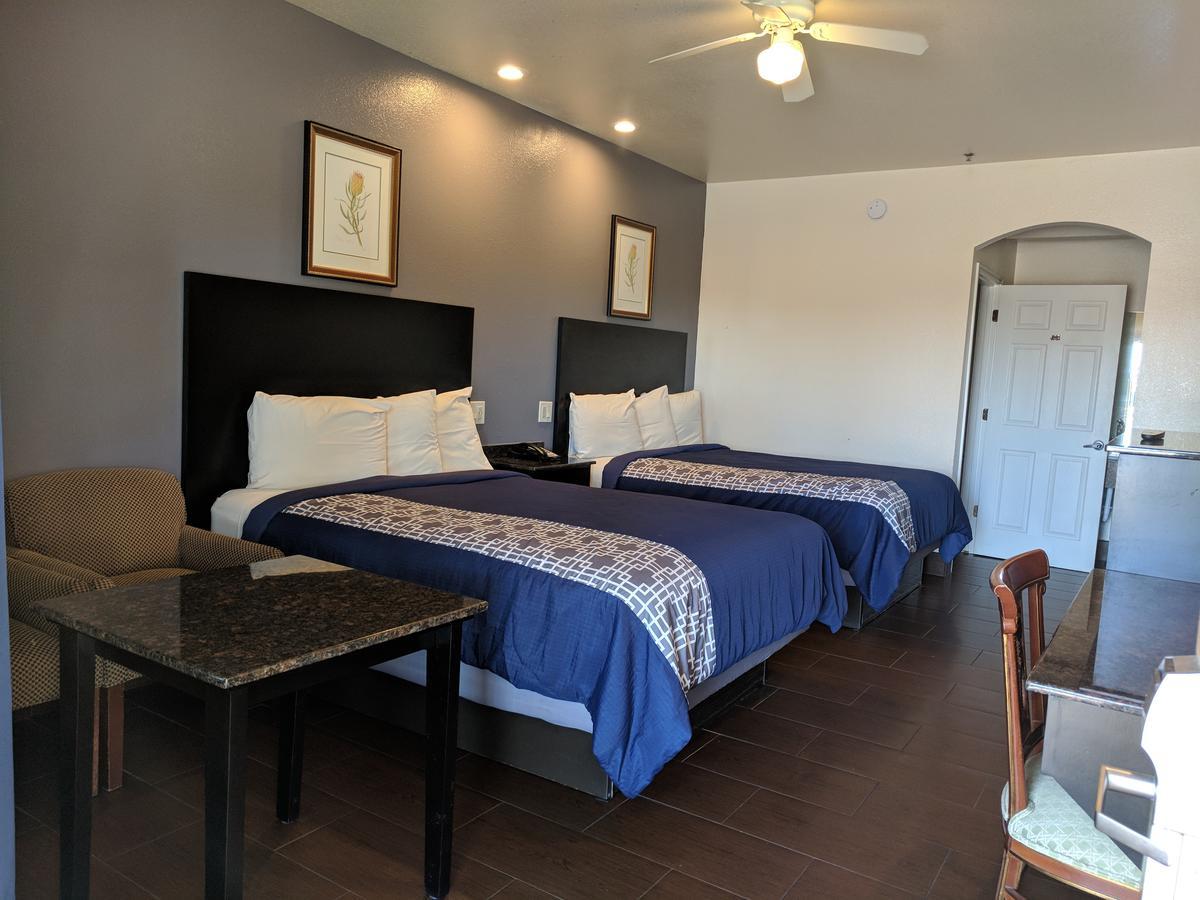 Americas Best Value Inn - Brownsville Extérieur photo