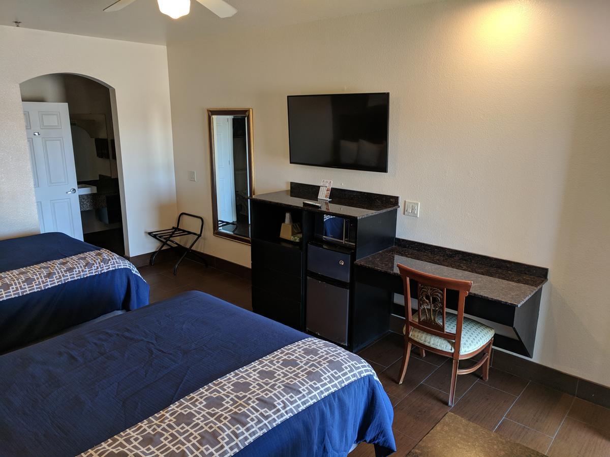 Americas Best Value Inn - Brownsville Extérieur photo