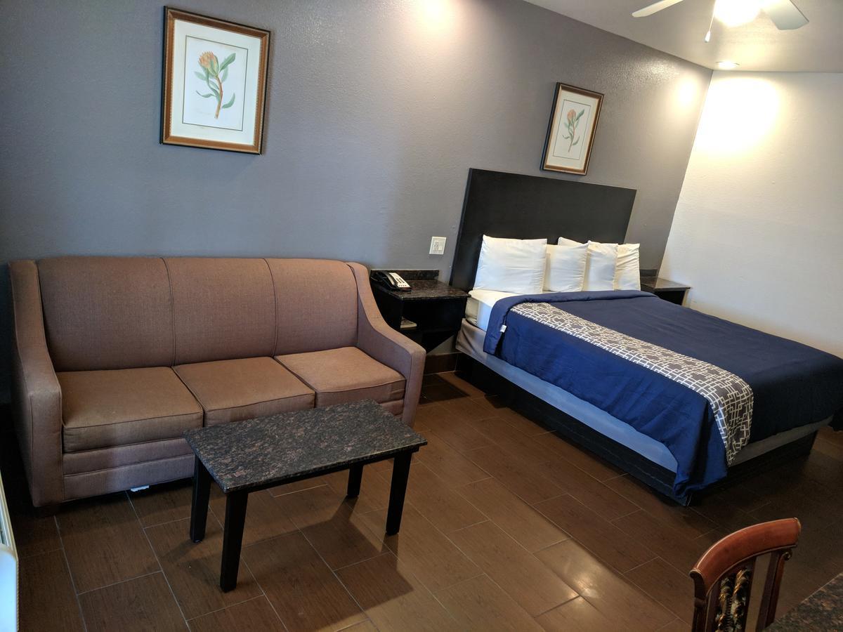Americas Best Value Inn - Brownsville Extérieur photo