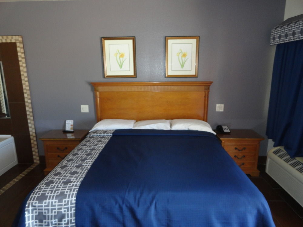Americas Best Value Inn - Brownsville Extérieur photo
