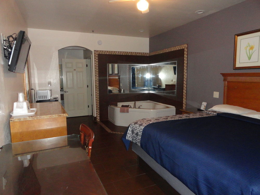 Americas Best Value Inn - Brownsville Extérieur photo